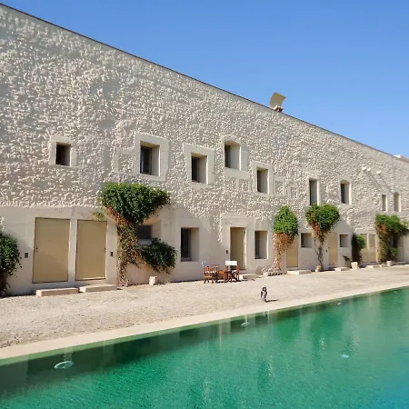 Fine Arts Convento Bernardas Bb