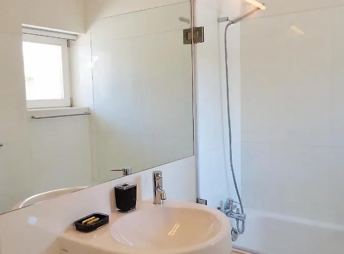 Fine Arts Convento Bernardas Bb